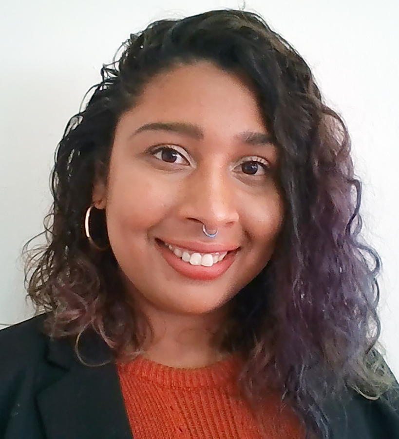 Faride Headshot 2
