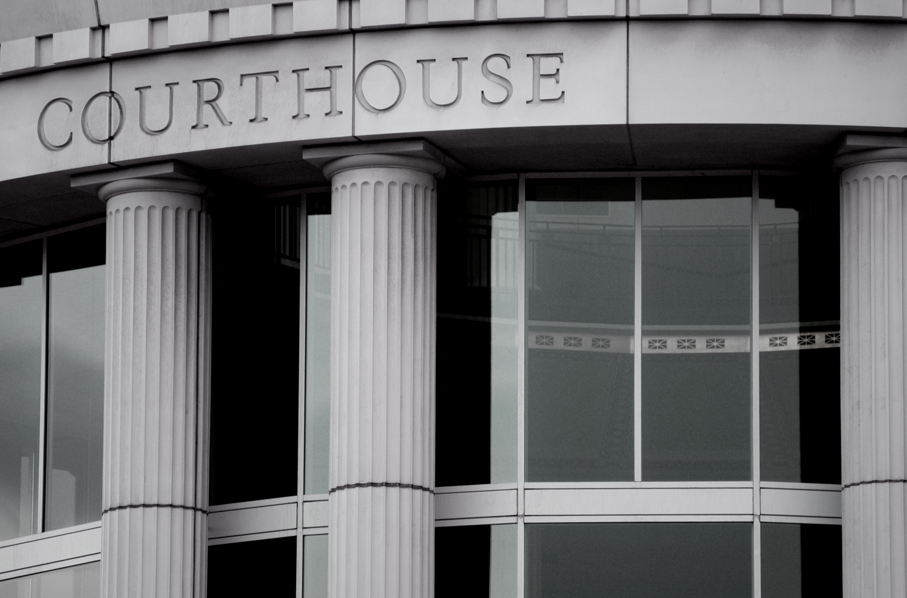 photograph of a courthouse