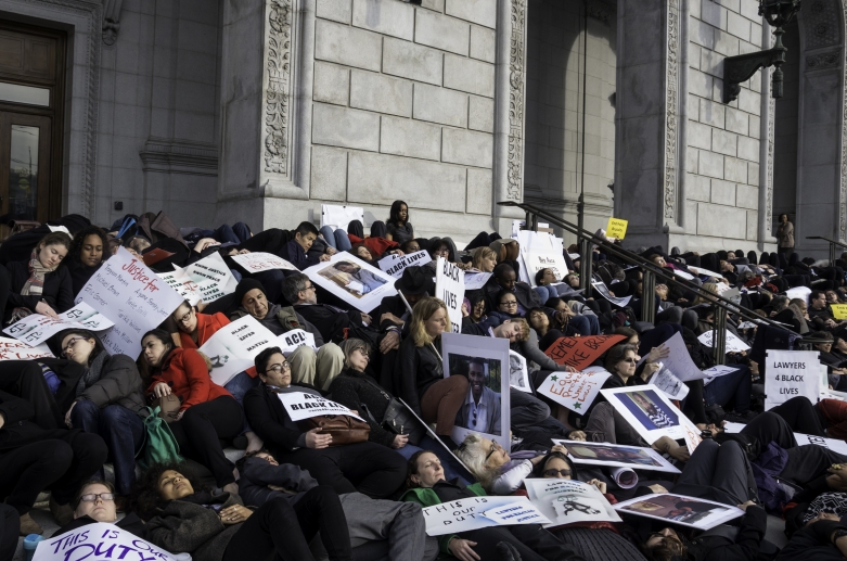 Lawyer%20die-in%20Jan%2016%202015%20by%2