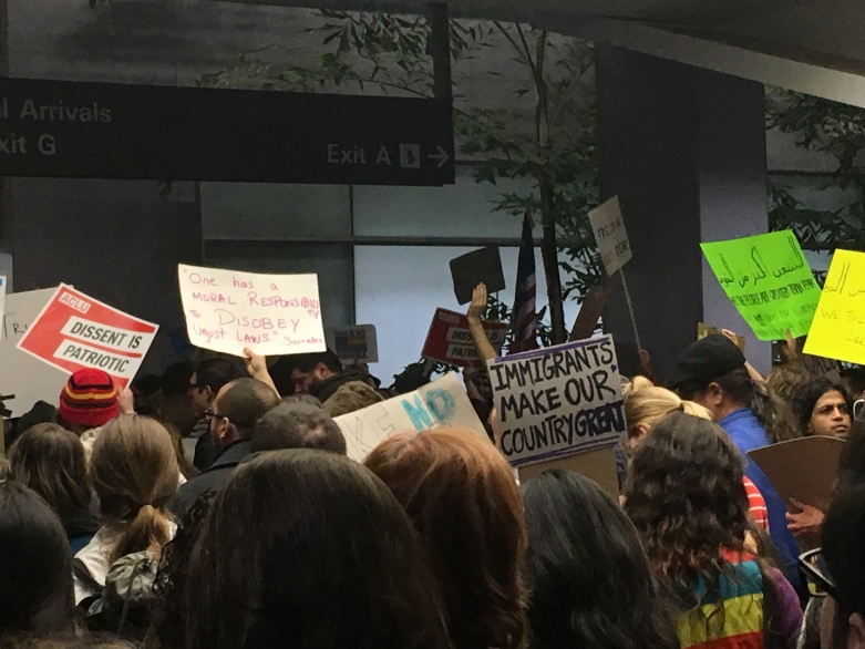 SFO protest Jan 2017