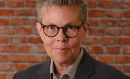Head shot of Pauly Pagenhart