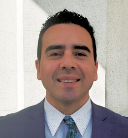 Dennis Cuevas-Romero Headshot